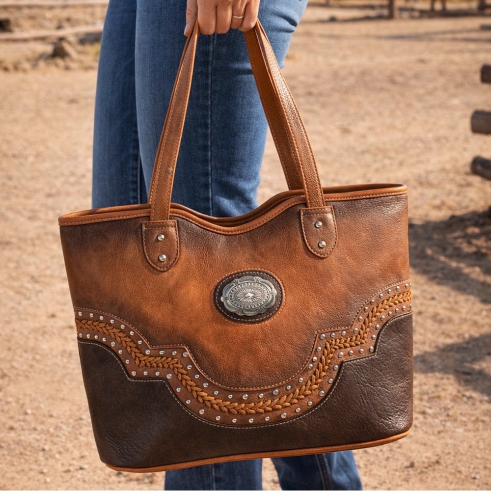 Brand New Justin Purse